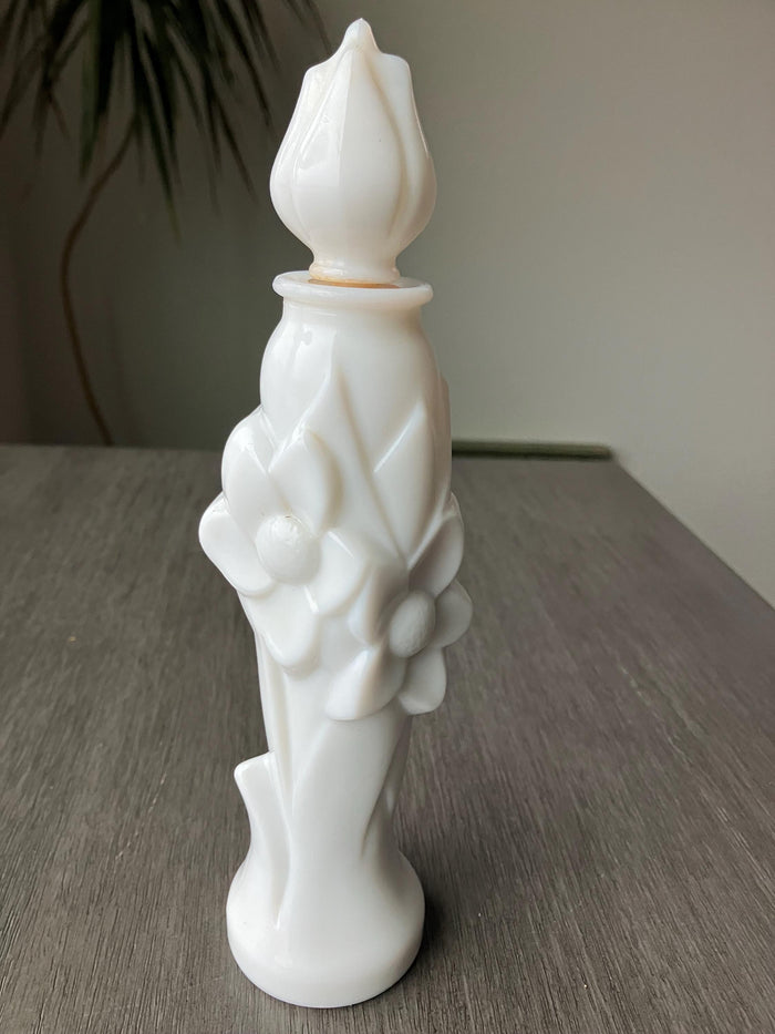 Avons Floral Bud Vase, Roses Roses With The Original  Creamy Bath Foam, Valentines Day Gift
