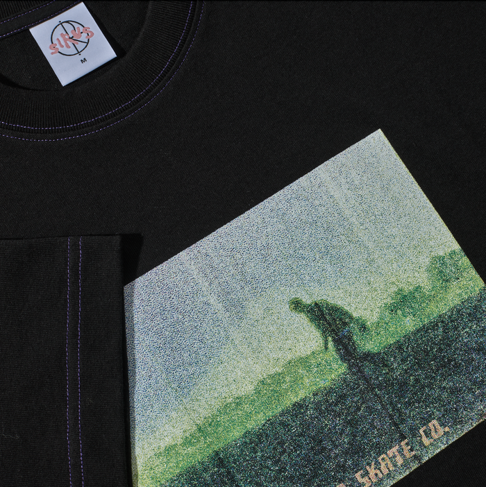 Contrast Tee | Beach Walk - Black/Purple