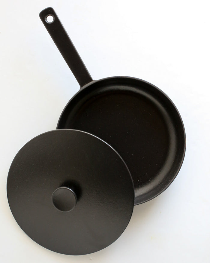 Crane Frying Pan w/ Lid