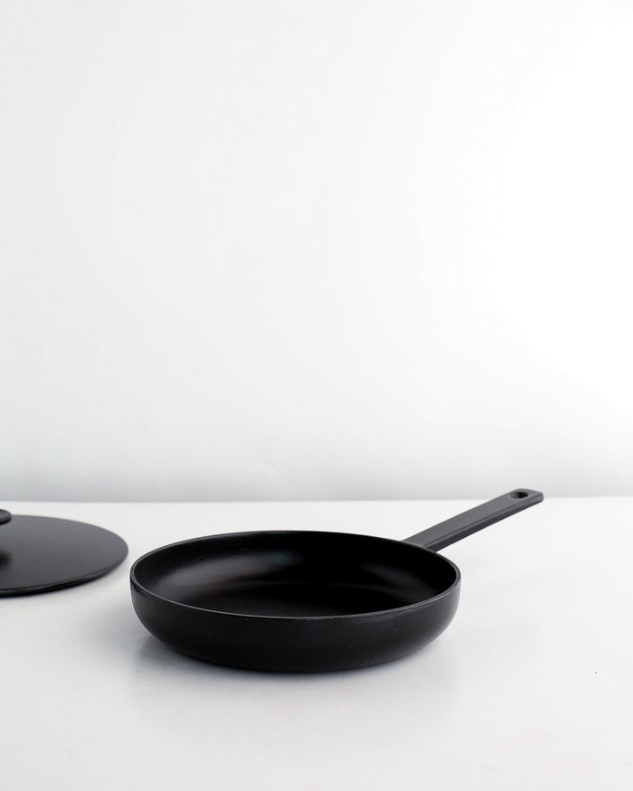 Crane Frying Pan w/ Lid