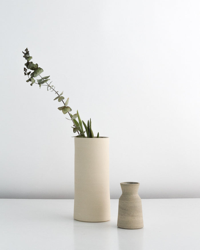 Jono Smart Vase