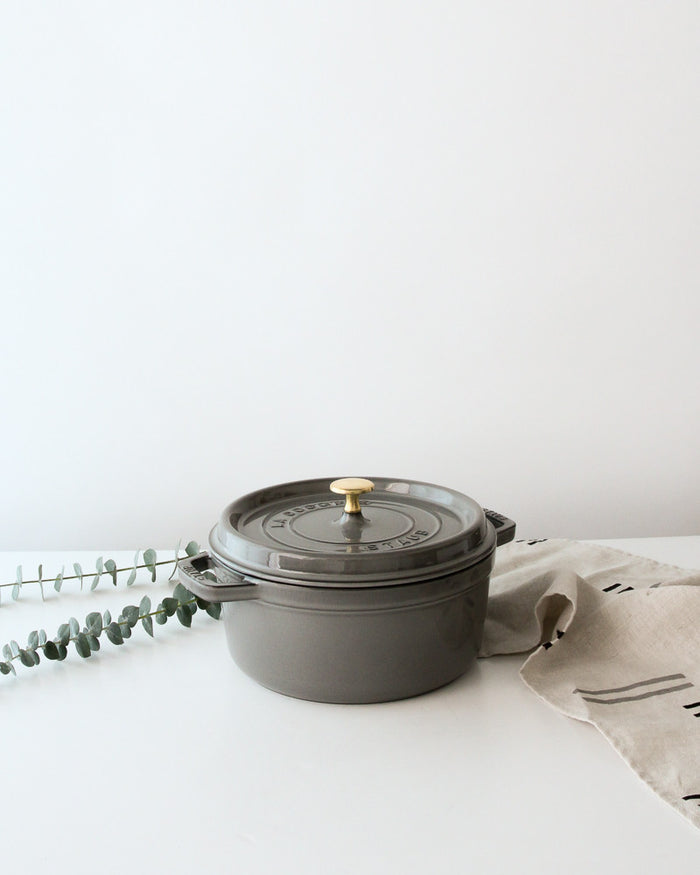 Staub Special Edition Cocotte - Graphite/Brass